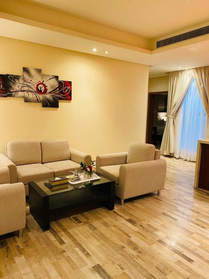 Thwary Hotel Suites Riyadh Exterior photo