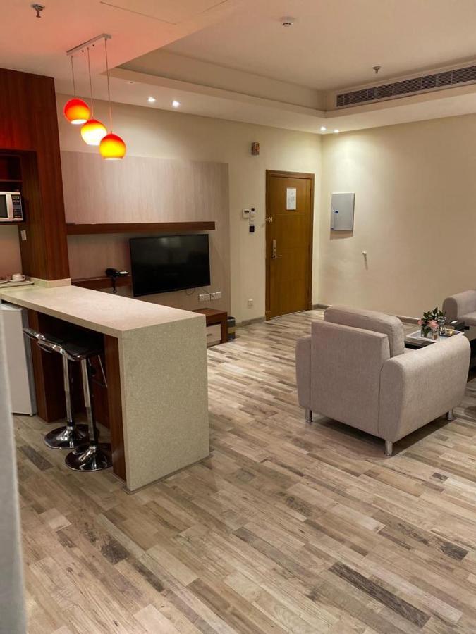 Thwary Hotel Suites Riyadh Exterior photo