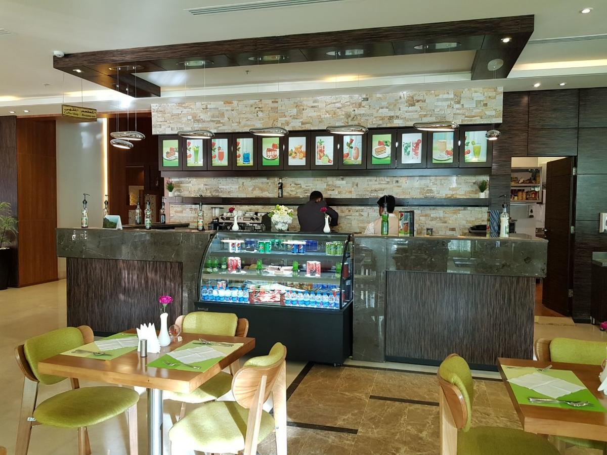 Thwary Hotel Suites Riyadh Exterior photo